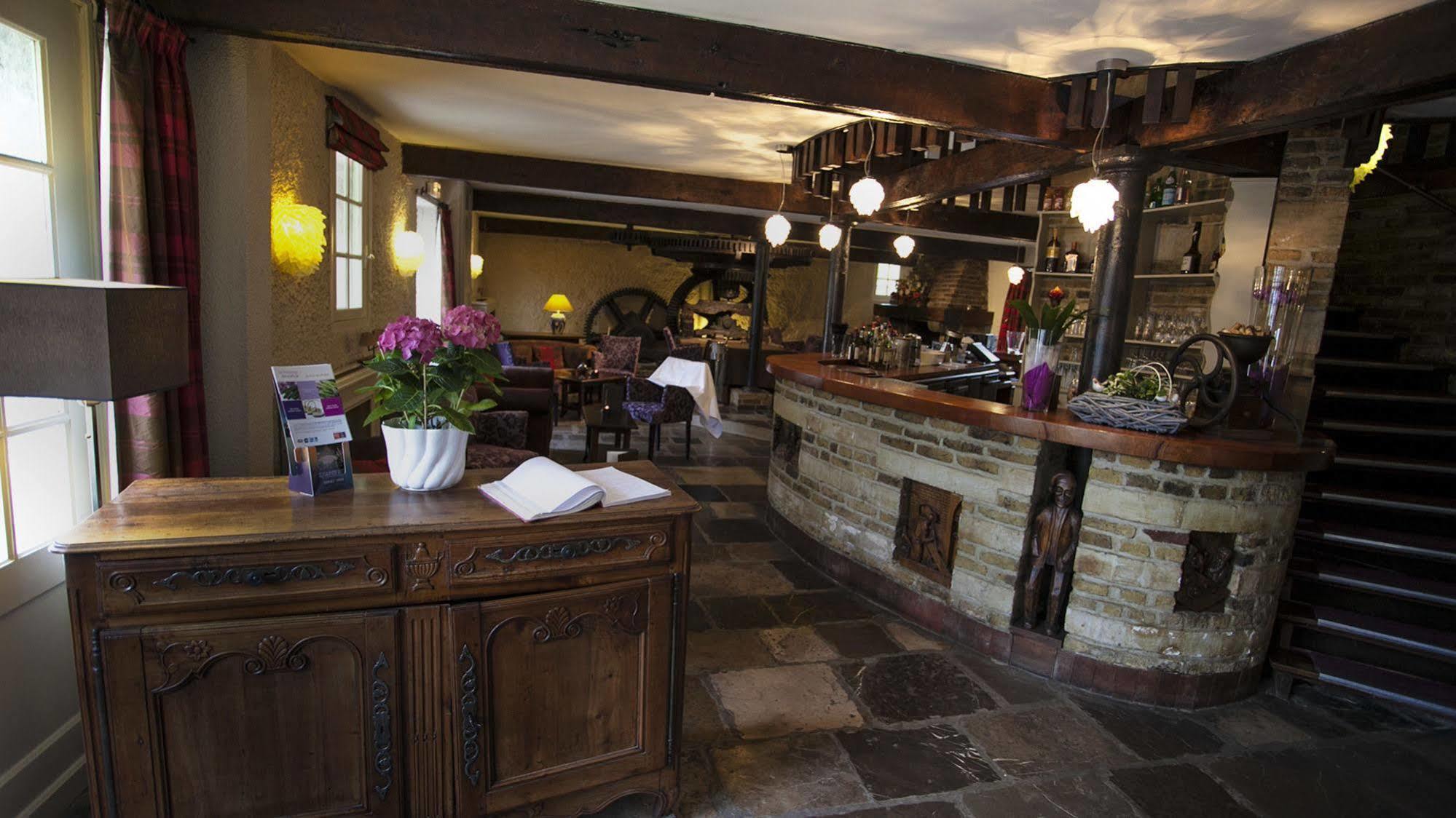Moulin De Mombreux Hotel Lumbres ภายนอก รูปภาพ
